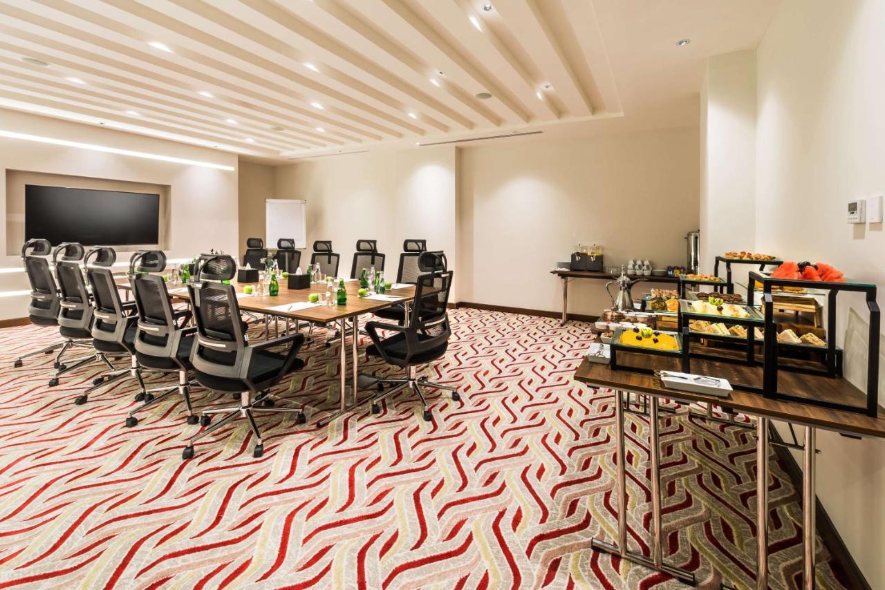 Best Western Plus Al Qurayyat City Center Eksteriør bilde
