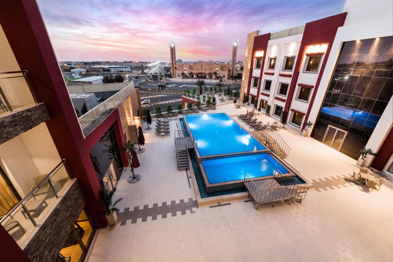 Best Western Plus Al Qurayyat City Center Eksteriør bilde